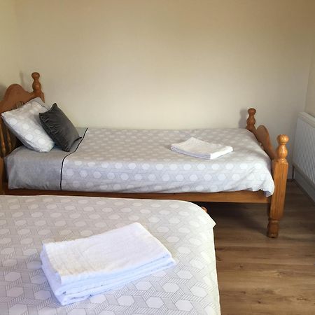 Private Double Rooms & Twin Rooms Rahoon 戈尔韦 外观 照片