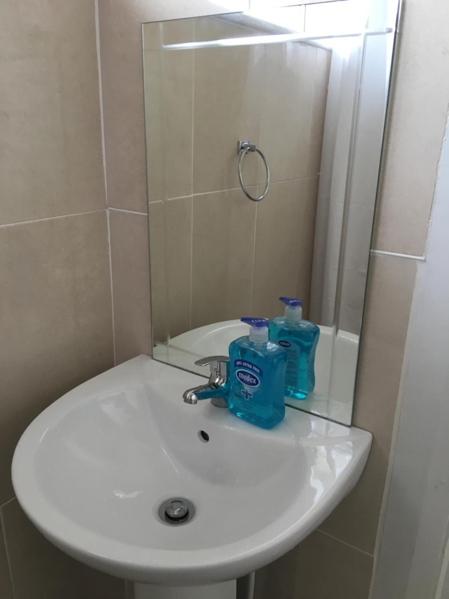 Private Double Rooms & Twin Rooms Rahoon 戈尔韦 外观 照片